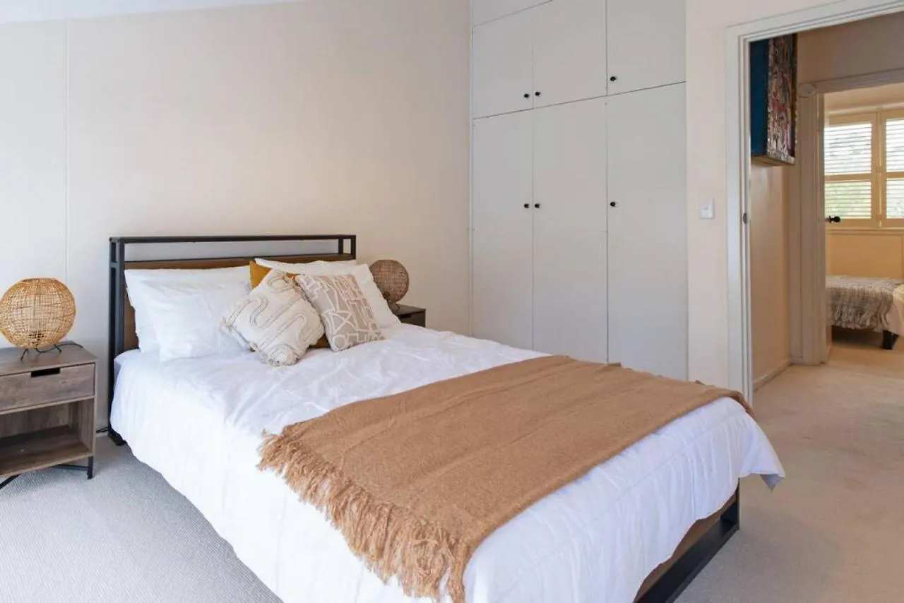 Character & Charm 3 Bed Home- Free Wine Adelaide 0*,
