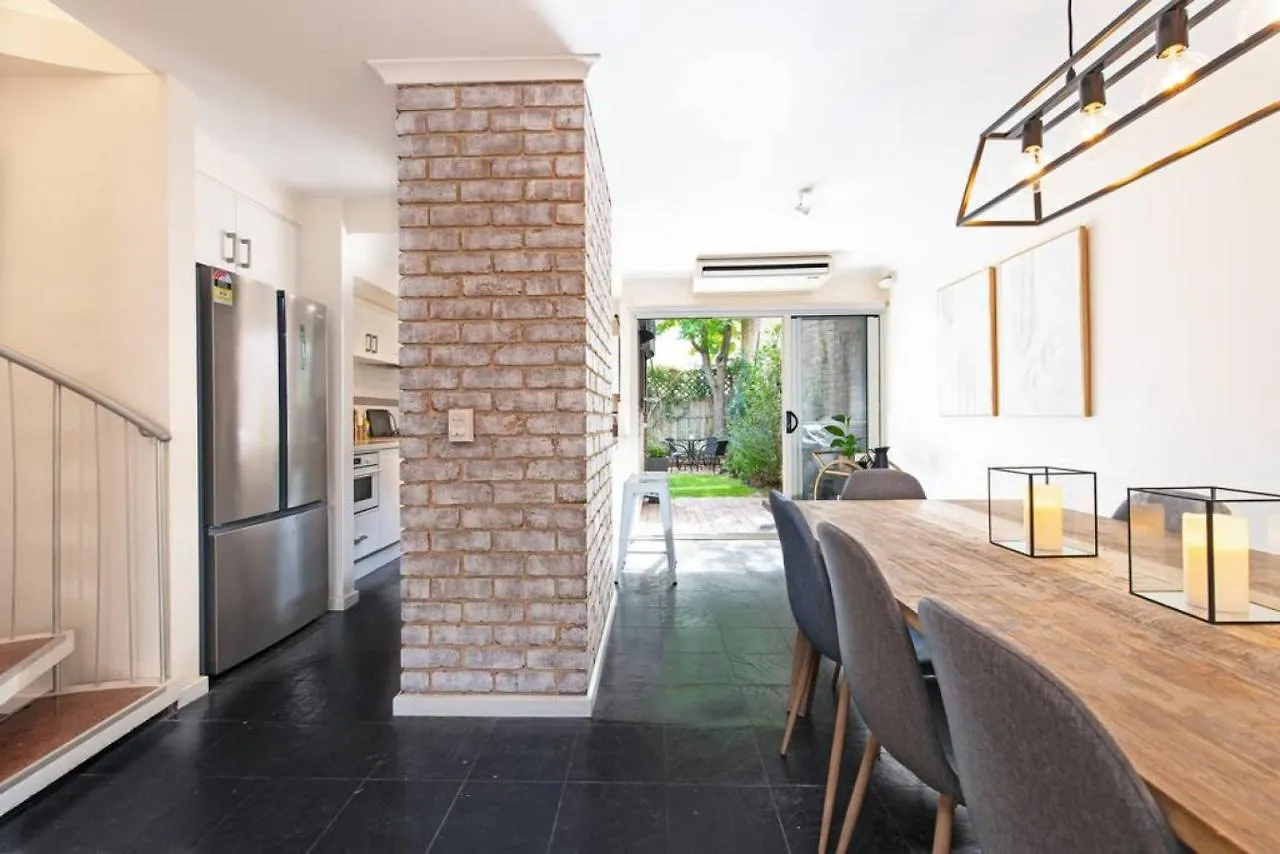 Character & Charm 3 Bed Home- Free Wine Adelaide Appartement