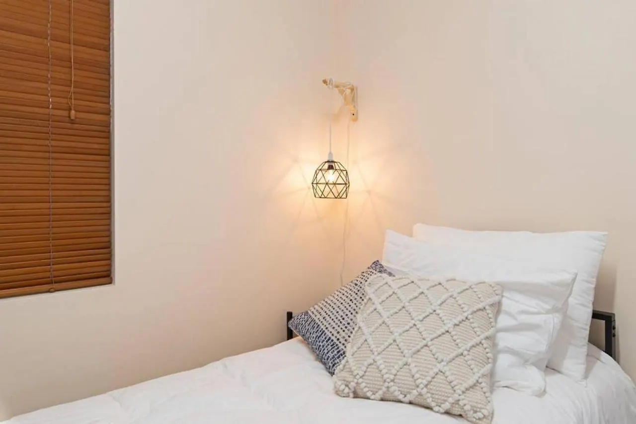 Character & Charm 3 Bed Home- Free Wine Adelaide